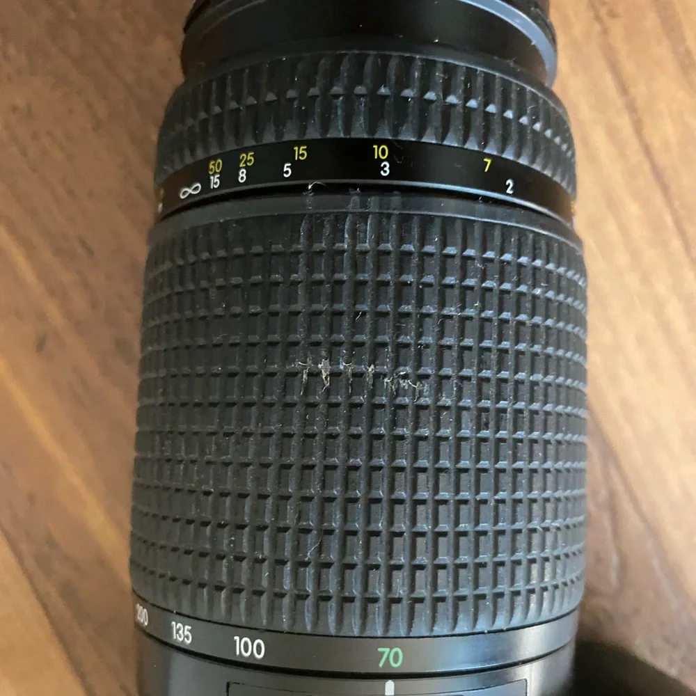 Nikon d50 selling